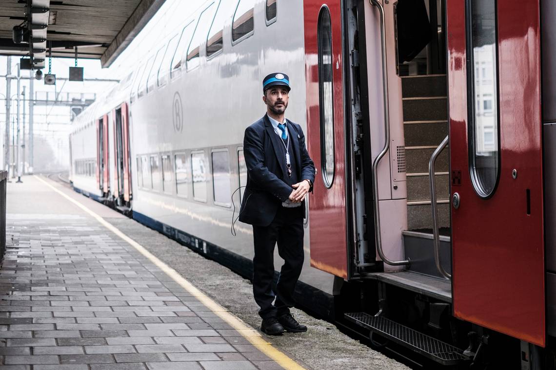 Renteloze leningen, kortingen in de apotheek en gratis treintickets: enkele van de voordelen waarvoor de spoorbonden deze week staken