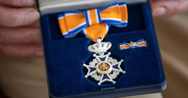 Lid in de Orde van Oranje-Nassau: Jean van Zinnicq Bergmann denkt eerst altijd aan een ander - BD.nl