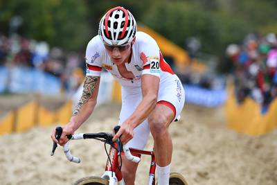 Van der Poel laat in Rosmalen weer eens zijn klasse zien