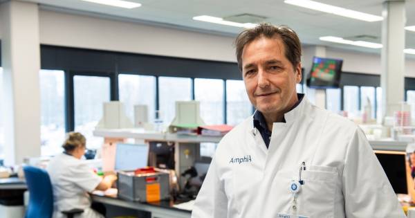 Broers In Oisterwijk Zijn Trots Op Jan Kluytmans De Microbioloog Van Het Amphia Corona In Oisterwijk Moergestel Heukelom Bd Nl