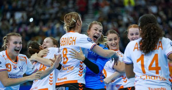 Gouden Handbalsters Door Het Dolle Na Historische Wk Zege Hopelijk Nederland Trots Gemaakt Andere Sporten Ad Nl