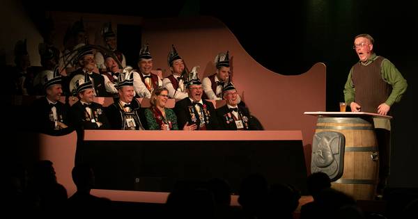 Kostelijke acts bij de Krulstarten in De Mortel