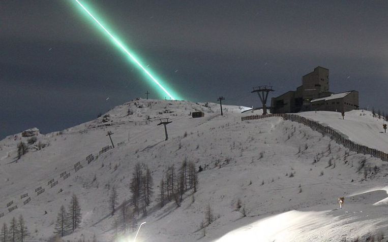 De lichtflits leverde prachtige beelden op in de Alpen.