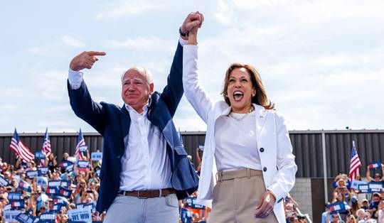 De ware Walz moet zijn gezicht nog laten zien: ‘Wij zagen hem als een van ons. Inmiddels weten we beter’