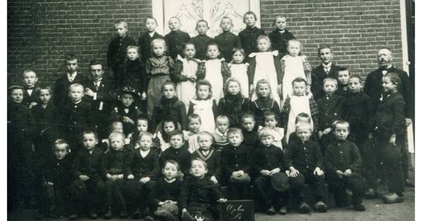Oploo zoomt in op 100 jaar dorpsonderwijs met fototentoonstelling van heemkundeclub