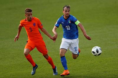 Oranje onder 17 grijpt Europese titel na derde strafschoppenserie in week tijd