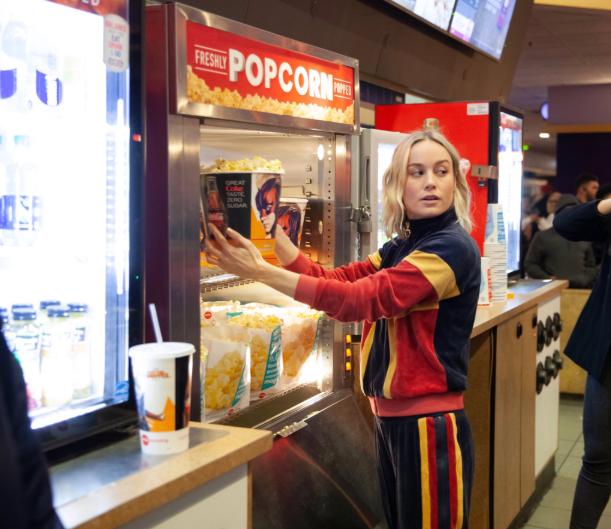 Captain Marvel-ster Brie Larson verrast Amerikaanse bios-bezoekers