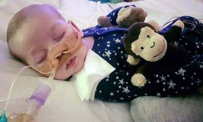 Geen hoop meer voor zieke baby Charlie na definitieve uitspraak