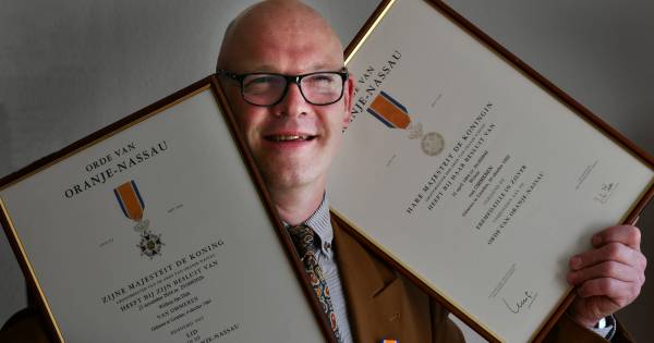 Wim uit Ingen huilde tranen met tuiten toen hij zijn lintje kreeg