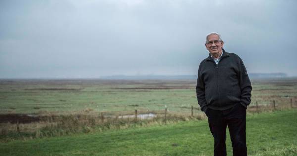 Stefaan Cleiren verhaalt over schapen hoeden in Saeftinghe - PZC