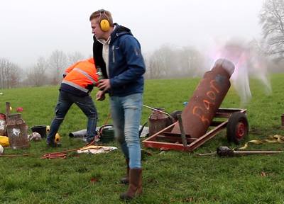 Carbidschietend 2019 uit in Rekken