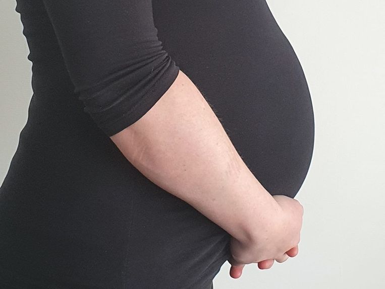 Verrassend Zwanger in tijden van corona: Els moet over drie weken bevallen JB-42