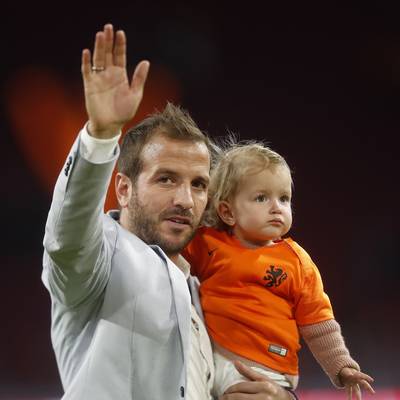 Gestopte Van der Vaart: Het was een voorrecht om zoveel mensen blij te maken