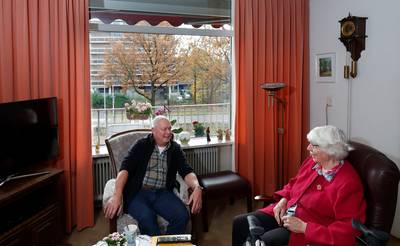 Huisbezoeken Zonnebloem brengen mensen bij elkaar