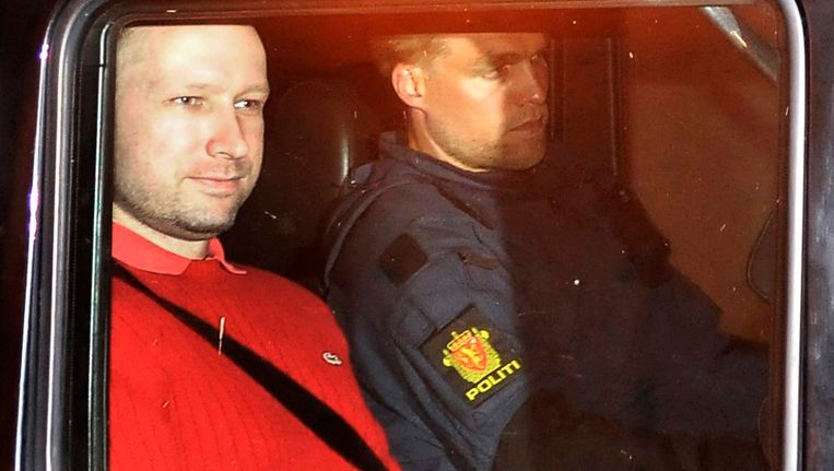 "Geheime codes in manifest Anders Breivik" | Nieuws | HLN