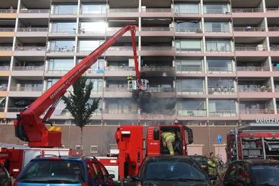 Twee woningen onbewoonbaar na uitslaande brand in flat in Ede