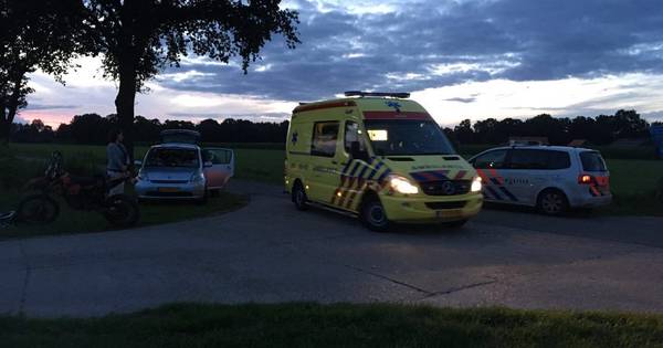Botsing tussen fietser en motorrijder in Mander | Tubbergen - Tubantia