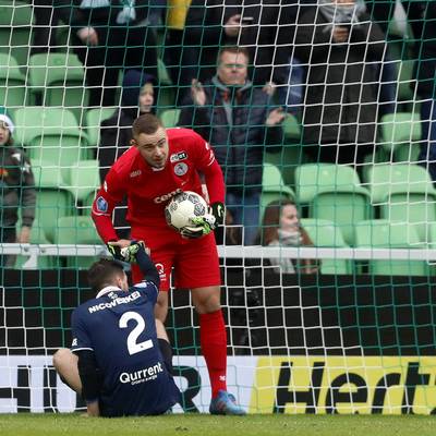Kortsmit na nieuwe afgang: 'Werk aan de winkel voor Advocaat'