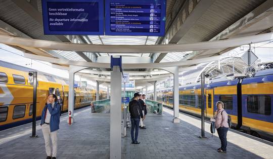 Buizen aan rails vastgemaakt op meerdere plekken in Nederland: sabotages veroorzaken grote storingen op spoor