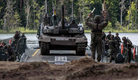 ‘Situatie zeer instabiel’: Letland en Polen waarschuwen dat Rusland zich mogelijk voorbereidt op ‘provocaties’ aan oostflank