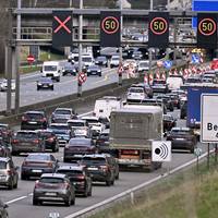 Wat vindt u van het voorstel van Dave Sinardet om de fiscale steun aan salariswagens aan te pakken?