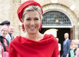 Máxima: ‘lady in red’ in kleurrijk Hindeloopen