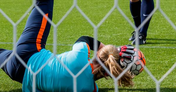 Oranje Leeuwinnen heel even in Ellecom - De Gelderlander