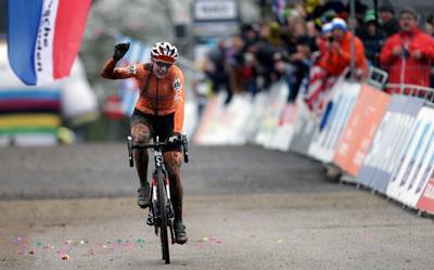 Lucinda Brand grijpt brons in Valkenburg