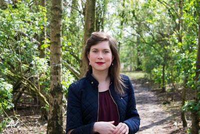 Charlotte (25) aan schandpaal voor 'onterecht' parkeren op invalidenparkeerplek