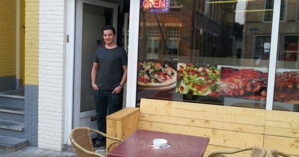 Jesse combineert studie Bedrijfskunde met een eigen spareribszaak - PZC