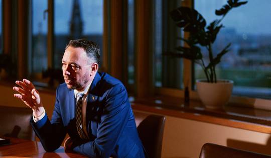 ‘Er zit een worm in de Europese appel’: vicepremier Maxime Prévot over Trump en de Europese samenwerking