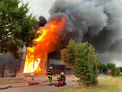 NL-alert: instortingsgevaar bij Fire-up, producent van aanmaakblokjes, door brand