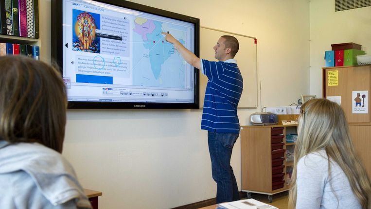 Digitaal Schoolbord Zorgt Voor Meer Oogproblemen Onderwijs Nieuws Hln