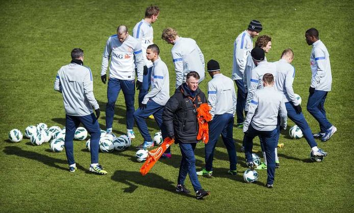 Geen Centje Pijn Voor 23 Oranje Mannen In Alkmaar Nederlands Voetbal Gelderlander Nl