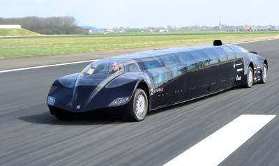 Superbus Wubbo Ockels niet naar pretpark door fraudezaak