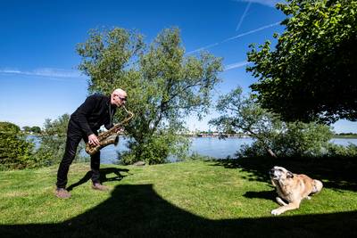 Niels woont in de Millingerwaard: ‘Ik moet soms tussen drommen toeristen door laveren’