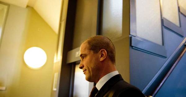 Samsom Hoopt Op Oranjecoalitie Binnenland Tubantia Nl