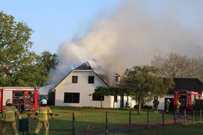 Flinke brand in vrijstaande boerderijwoning in Didam
