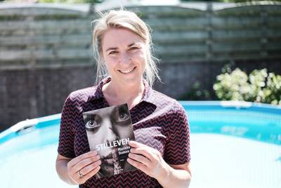 Mariekes thriller gaat over een gruwelijke jeugd: ‘Zélf had ik een heerlijke jeugd’