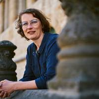 ‘Dat Hilde Crevits ambtenaren terug naar kantoor roept, dat is onbegrijpelijk’: motivatie-expert Anja Van den Broeck