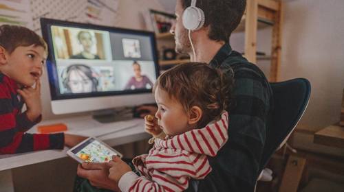 Waarom we de videocalls kotsbeu zijn en wat je eraan kunt doen