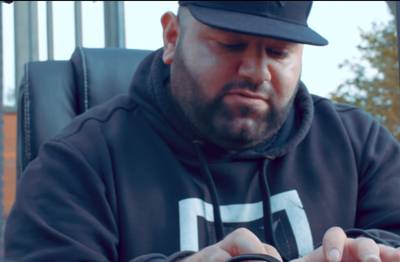 Vlaamse rapper Aziz Özel (28) onverwachts overleden