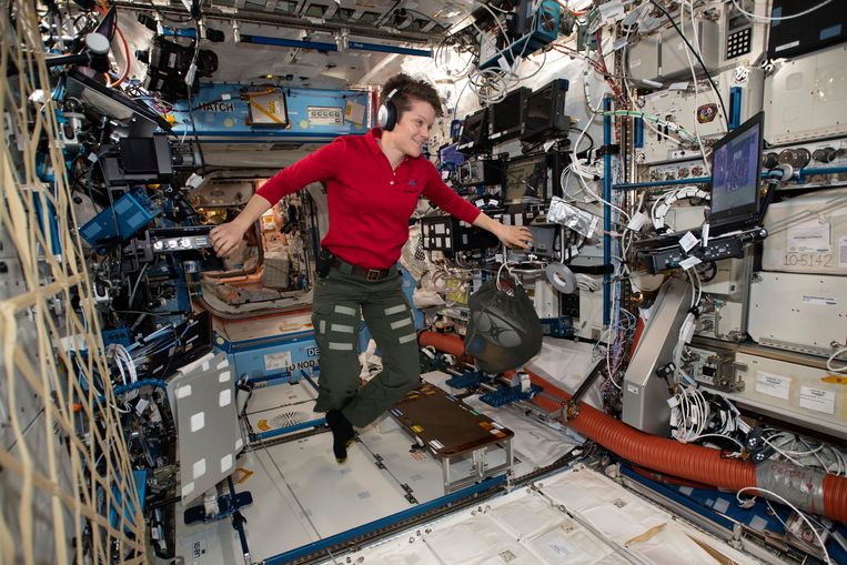 Anne McClain verbleef zes maanden in het Internationaal ruimtestation (ISS). Daar zou ze het bankaccount van haar ex gehackt hebben. 