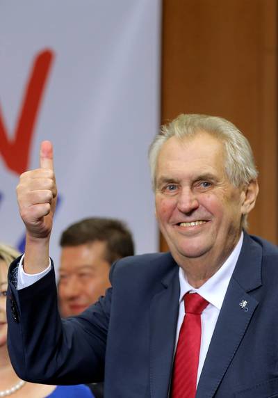 Tsjechen gunnen pro-Russische president Zeman tweede termijn