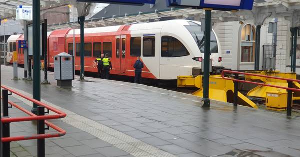 Ontruiming station Leeuwarden voorbij, ingetapete jerrycan door EOD verwijderd - AD.nl