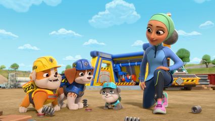 1. De crew bouwt een achtbaan & De crew bouwt een speelplek voor Motor