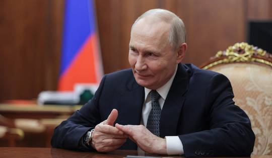 Satellietbeelden tonen uitbreiding van Russische wapenopslag en vliegvelden aan grens met Europa