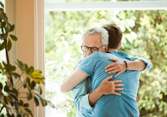 Irene (60): “Mijn man verzweeg jarenlang zijn oudste zoon voor mij”