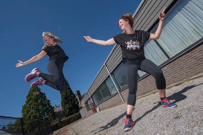 Dansschool Hupsakee: showdansles in het dorpshuis