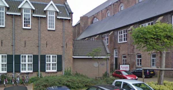 Azijnfabriek Den Bosch blijft voorlopig op plaats zitten Dennie Christian 'verpest' voorstelling in Theater aan de